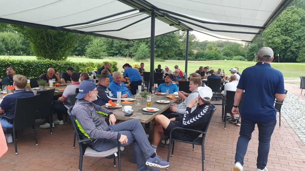 Sommerfest der Herrengolfer: Golf, Geselligkeit und eine besondere Taufe
