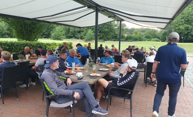 Sommerfest der Herrengolfer: Golf, Geselligkeit und eine besondere Taufe